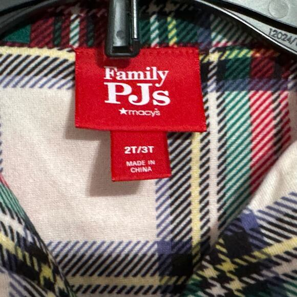 Macys Pajama Set Toddler 2T-3T Stewart Plaid Festive Holiday Lounge Comfy Cozy - Picture 3 of 8